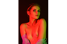 ../images/Model_AliceSlvn/_AC15390_Alice.jpg