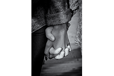../images/hands/_AC31073.jpg